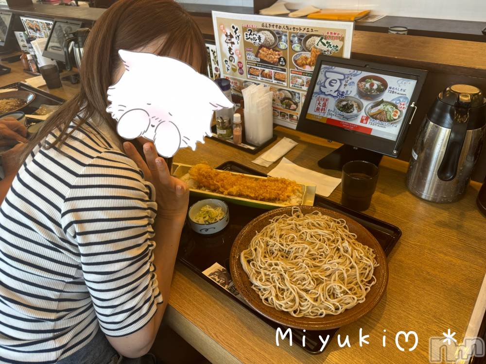新潟人妻デリヘルLOVE AFFAIR～秘密のデート(ラブアフェア～ヒミツノデート) 美雪さん【♪♪♪】(35)の6月24日写メブログ「さくらんぼの帰りは大好物の…⸜(*˙꒳˙*)⸝✨」