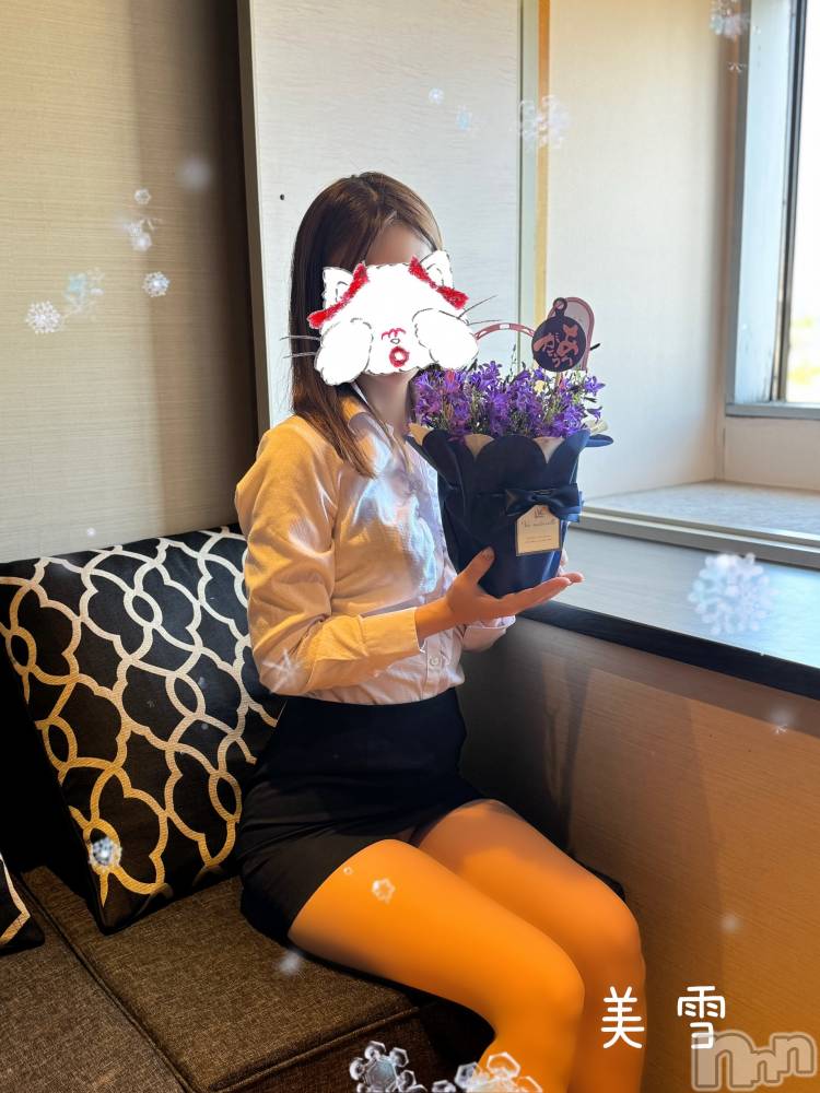 新潟人妻デリヘルLOVE AFFAIR～秘密のデート(ラブアフェア～ヒミツノデート) 美雪さん【♪♪♪】(35)の5月23日写メブログ「本日(5月23日)の空き枠のご案内です(*ᴗ͈ˬᴗ͈)ꕤ」