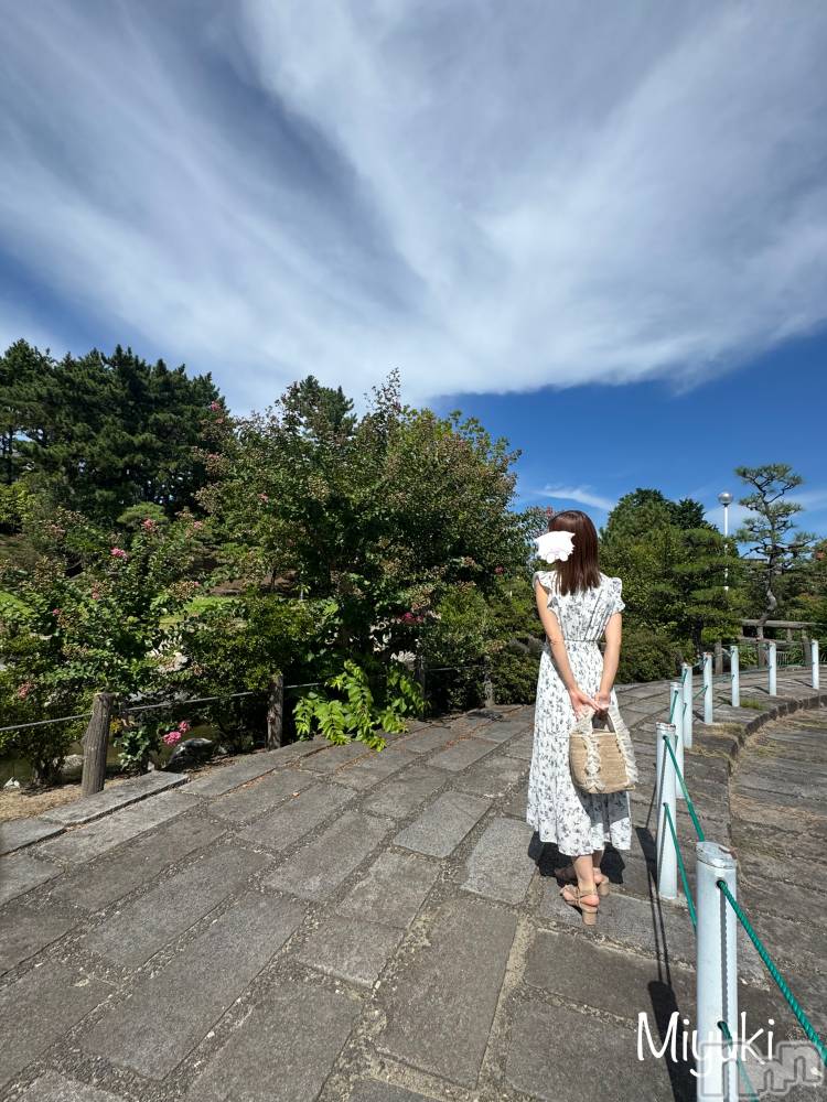 新潟デリヘルLOVE AFFAIR～秘密のデート(ラブアフェア～ヒミツノデート) 美雪さん【♪♪♪】(35)の10月10日写メブログ「おはようございます🫛🫛🫛☺️🩷」