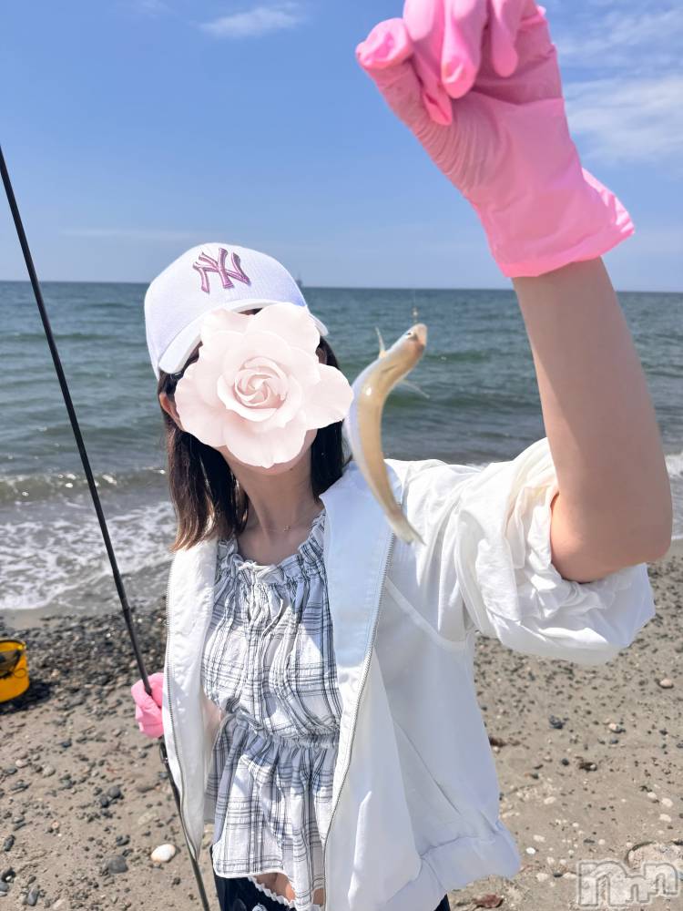 新潟デリヘルLOVE AFFAIR～秘密のデート(ラブアフェア～ヒミツノデート) 美雪さん【♪♪♪】(35)の6月16日写メブログ「本日の空き枠情報です🫶🩷」