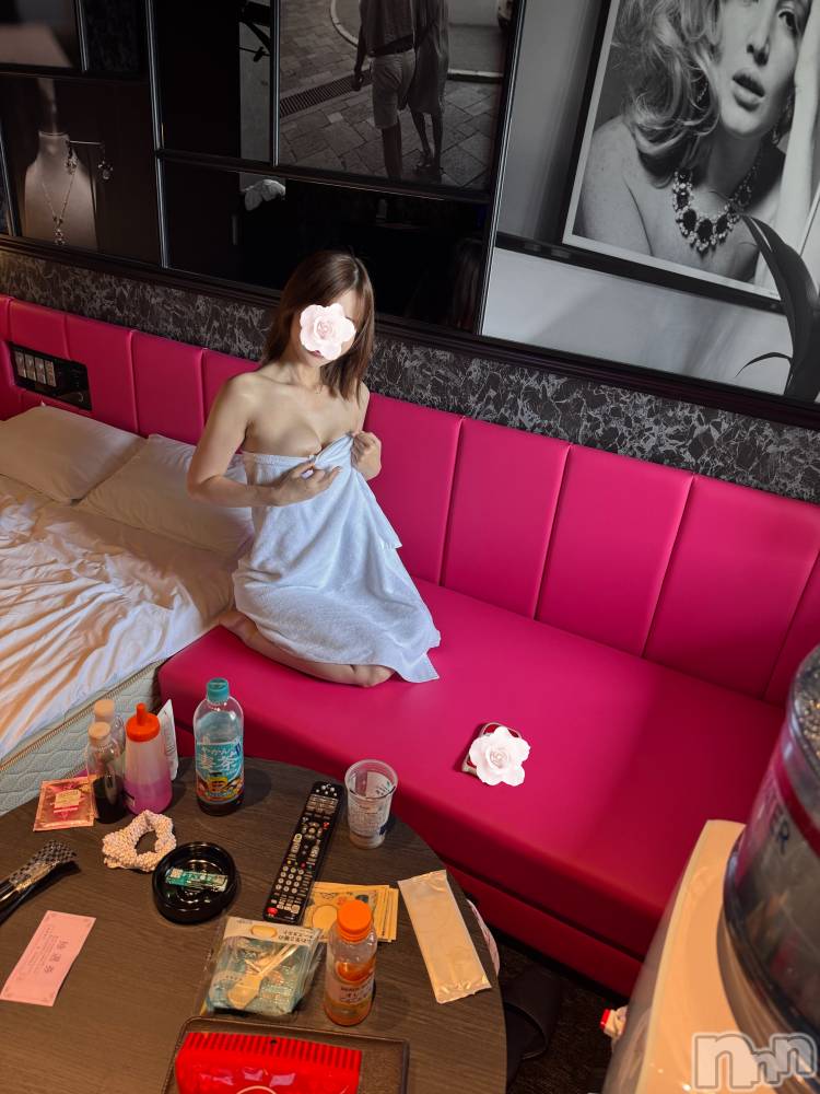 新潟デリヘルLOVE AFFAIR～秘密のデート(ラブアフェア～ヒミツノデート) 美雪さん【♪♪♪】(35)の7月4日写メブログ「美雪の耳の中が・・・」