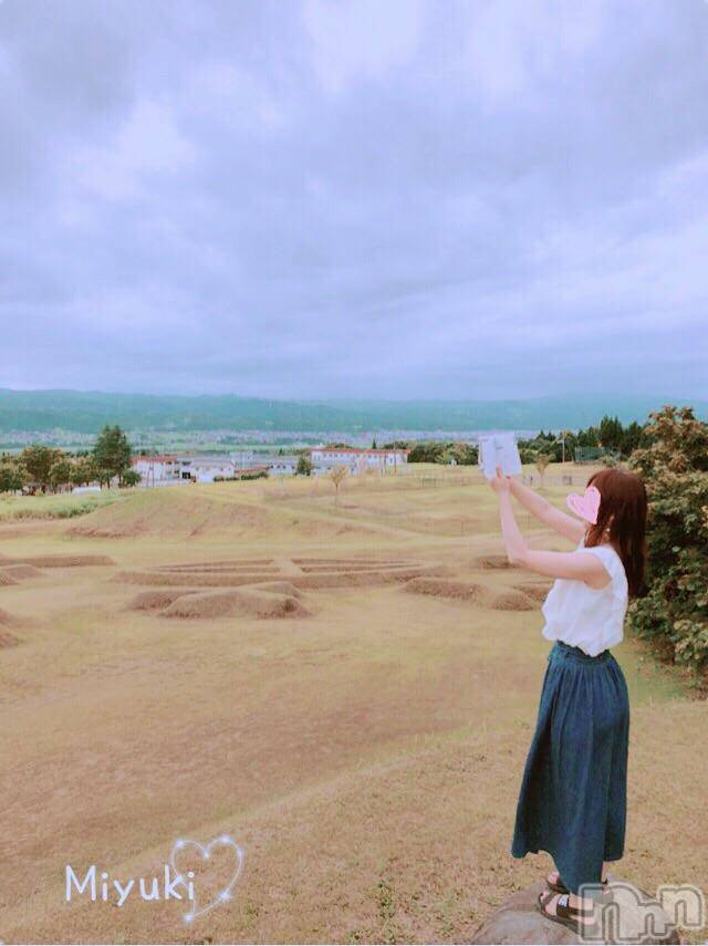 新潟人妻デリヘルLOVE AFFAIR～秘密のデート(ラブアフェア～ヒミツノデート) 美雪さん【♪♪♪】(35)の9月1日写メブログ「簡単に信じちゃうんです(つ´・ω・)っ」