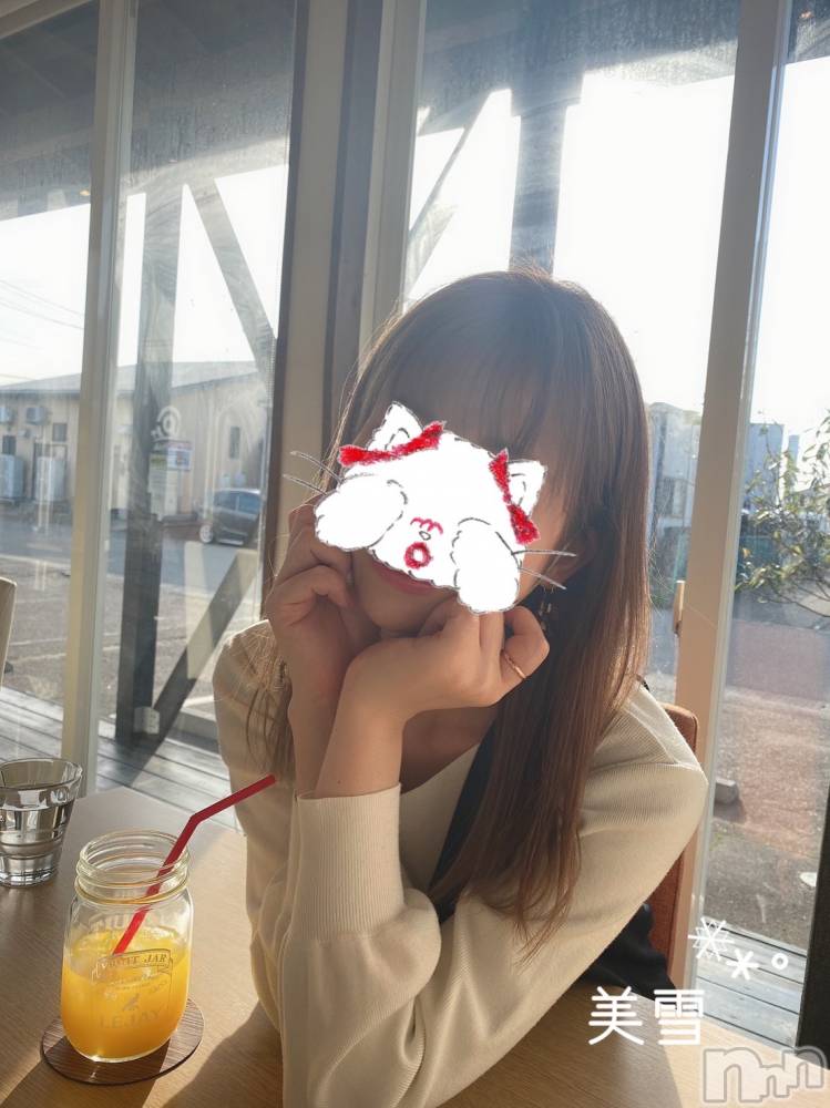 新潟人妻デリヘルLOVE AFFAIR～秘密のデート(ラブアフェア～ヒミツノデート) 美雪さん【♪♪♪】(35)の4月6日写メブログ「ダメだ…眠い…」