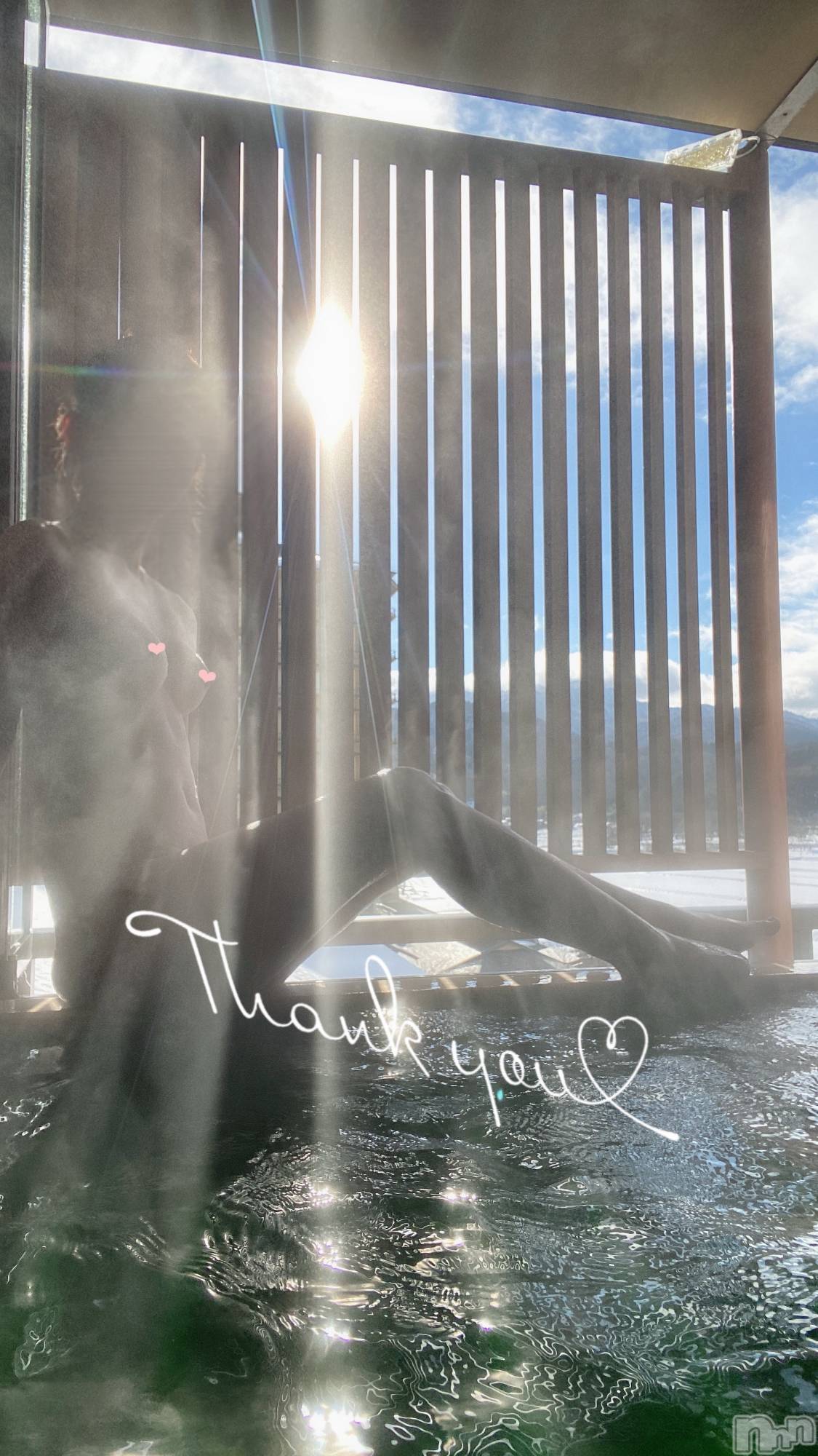 新潟人妻デリヘルLOVE AFFAIR～秘密のデート(ラブアフェア～ヒミツノデート)美雪さん【♪♪♪】(35)の2022年12月28日写メブログ「昨日は4名のリピさまで満員でした🥰✨」