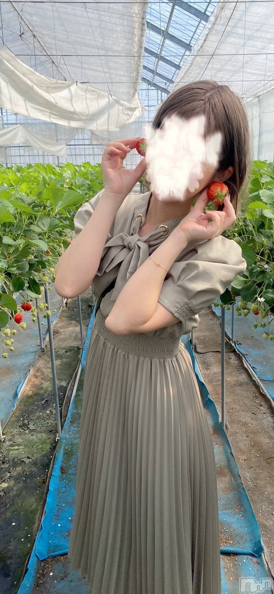 新潟人妻デリヘルLOVE AFFAIR～秘密のデート(ラブアフェア～ヒミツノデート)美雪さん【♪♪♪】(35)の2023年4月8日写メブログ「昨日は意識朦朧でした(；ᴗ；)👼←」