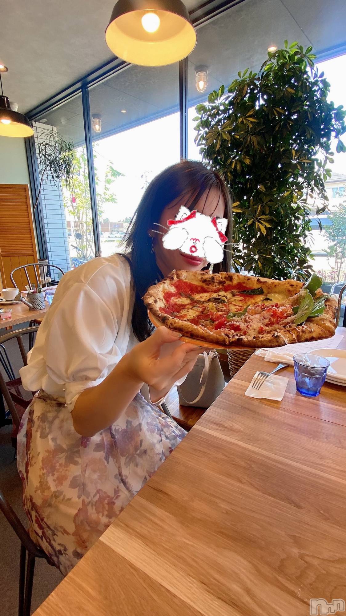 新潟人妻デリヘルLOVE AFFAIR～秘密のデート(ラブアフェア～ヒミツノデート)美雪さん【♪♪♪】(35)の2023年5月3日写メブログ「念願の…FOOD&FLOWER Fun!‎　𓌉◯𓇋💝」