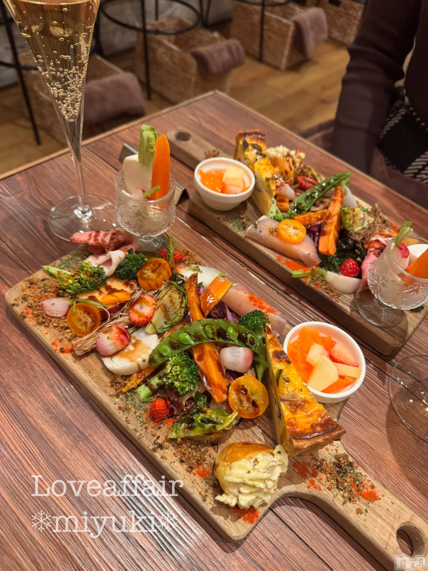 新潟デリヘルLOVE AFFAIR～秘密のデート(ラブアフェア～ヒミツノデート)美雪さん【♪♪♪】(35)の2026年3月4日写メブログ「レジェンドさまと素敵なディナーTime🧡」