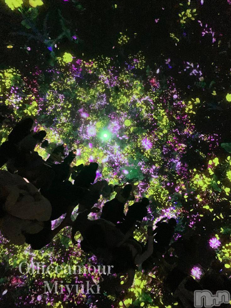 新潟人妻デリヘルLOVE AFFAIR～秘密のデート(ラブアフェア～ヒミツノデート)美雪さん【♪♪♪】(35)の2018年11月28日写メブログ「スキー場行きたいなぁ(*ˊᵕˋ*)♡」