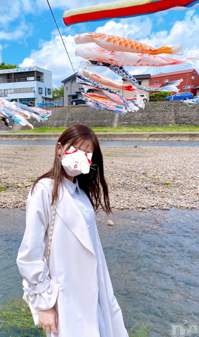 新潟人妻デリヘルLOVE AFFAIR～秘密のデート(ラブアフェア～ヒミツノデート)美雪さん【♪♪♪】(35)の2022年5月3日写メブログ「明日ラスト1枠です(*^^*ゞ♡*.+ﾟ」