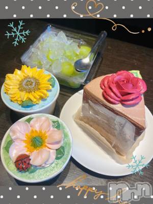 新潟人妻デリヘル LOVE AFFAIR～秘密のデート(ラブアフェア～ヒミツノデート) 美雪さん【♪♪♪】(35)の10月6日写メブログ「ケーキ🧁🤍ケーキ🧁🤍」