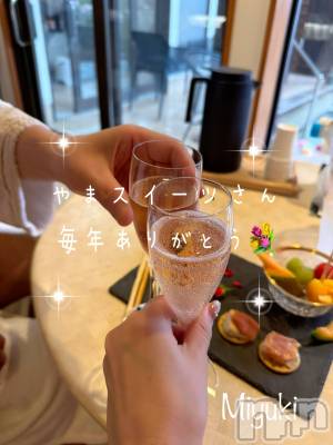 新潟デリヘル LOVE AFFAIR～秘密のデート(ラブアフェア～ヒミツノデート) 美雪さん【♪♪♪】(35)の10月21日写メブログ「💐毎年、ありがとう(〃✪ω✪〃)💐」