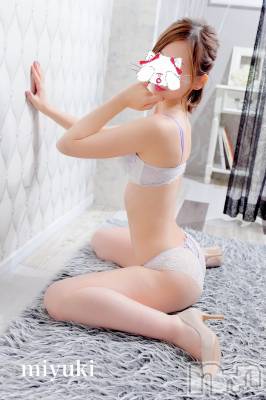 新潟デリヘル LOVE AFFAIR～秘密のデート(ラブアフェア～ヒミツノデート) 美雪さん【♪♪♪】(35)の11月3日写メブログ「今日もよろしくお願いします(≧∇≦*)♬ ︎♡」