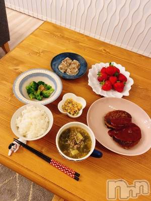 新潟デリヘル LOVE AFFAIR～秘密のデート(ラブアフェア～ヒミツノデート) 美雪さん【♪♪♪】(35)の5月16日写メブログ「今日の夜ごはんฅ( ̳> ·̫ < ̳ฅ)」