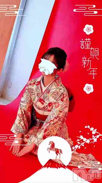 美雪さん【♪♪♪】の動画 お正月っぽい写真🎍🐴🎍