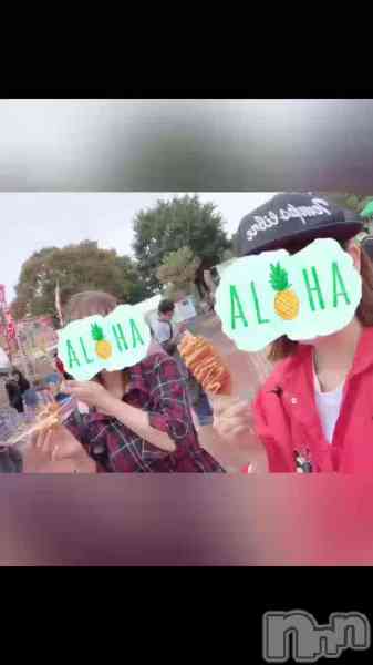 美雪さん【♪♪♪】の動画 ハットク食べてウキウキ♬︎♡