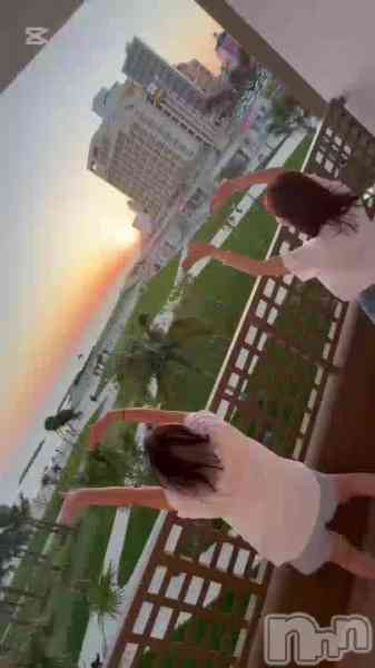 美雪さん【♪♪♪】の動画 おやすみなさーい«٩(*´ ꒳ `*)۶»🌺🌴