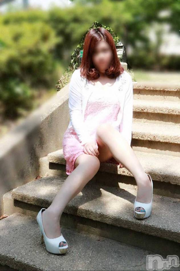 松本発デリヘル(レボリューション)の2018年9月1日お店速報「『りか』ちゃん♪もぉ～可愛すぎて反則です！！」
