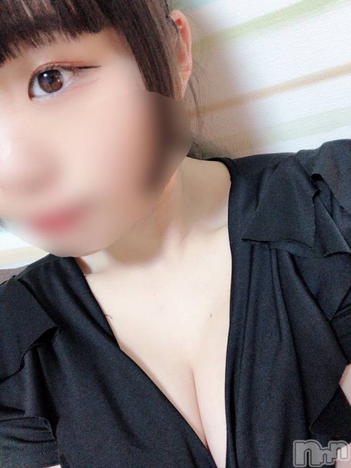 松本発デリヘル(レボリューション)の2022年5月15日お店速報「純粋無垢♪美少女エンジェル【めろ】ちゃん降臨！！」