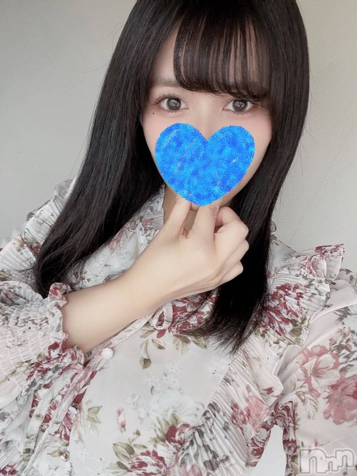 松本発デリヘル(レボリューション)の2022年11月25日お店速報「芸能プロダクションも注目の【涼宮れむ】ちゃん入店致しました♪」