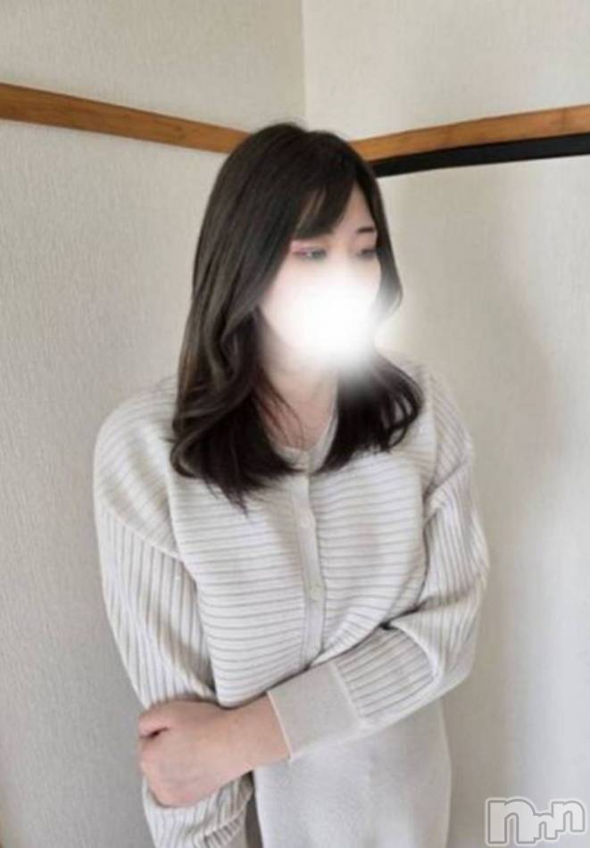 松本発デリヘル(レボリューション)の2025年1月17日お店速報「松嶋菜〇子激似♪【狩野りかこ】ちゃん入店です♪」