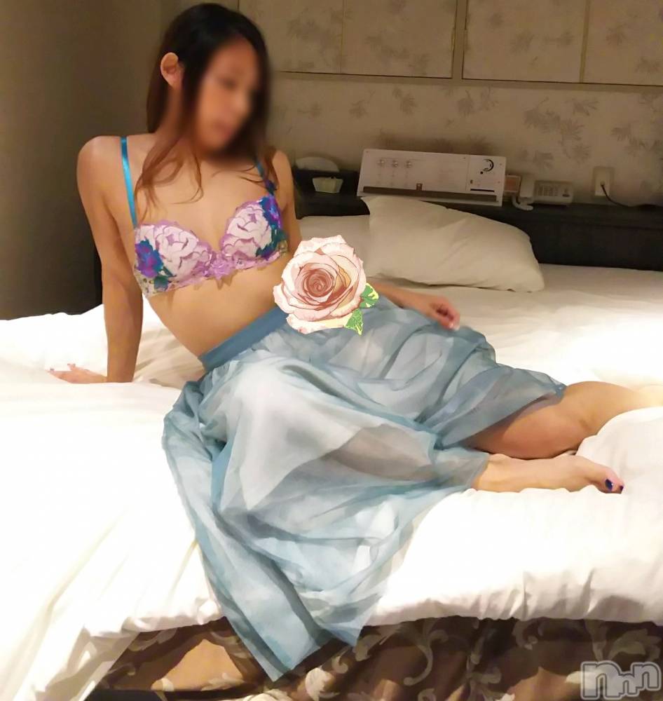 新潟デリヘルBIANCA～主人の知らない私～新潟店(ビアンカニイガタテン) 宮野　りさ(32)の10月19日写メブログ「今日から♡」
