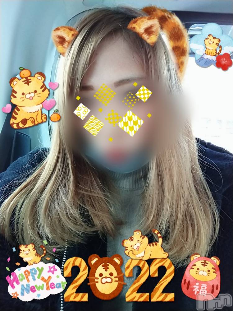 新潟デリヘルBIANCA～主人の知らない私～新潟店(ビアンカニイガタテン) 宮野　りさ(32)の1月1日写メブログ「あけおめことよろ❤」