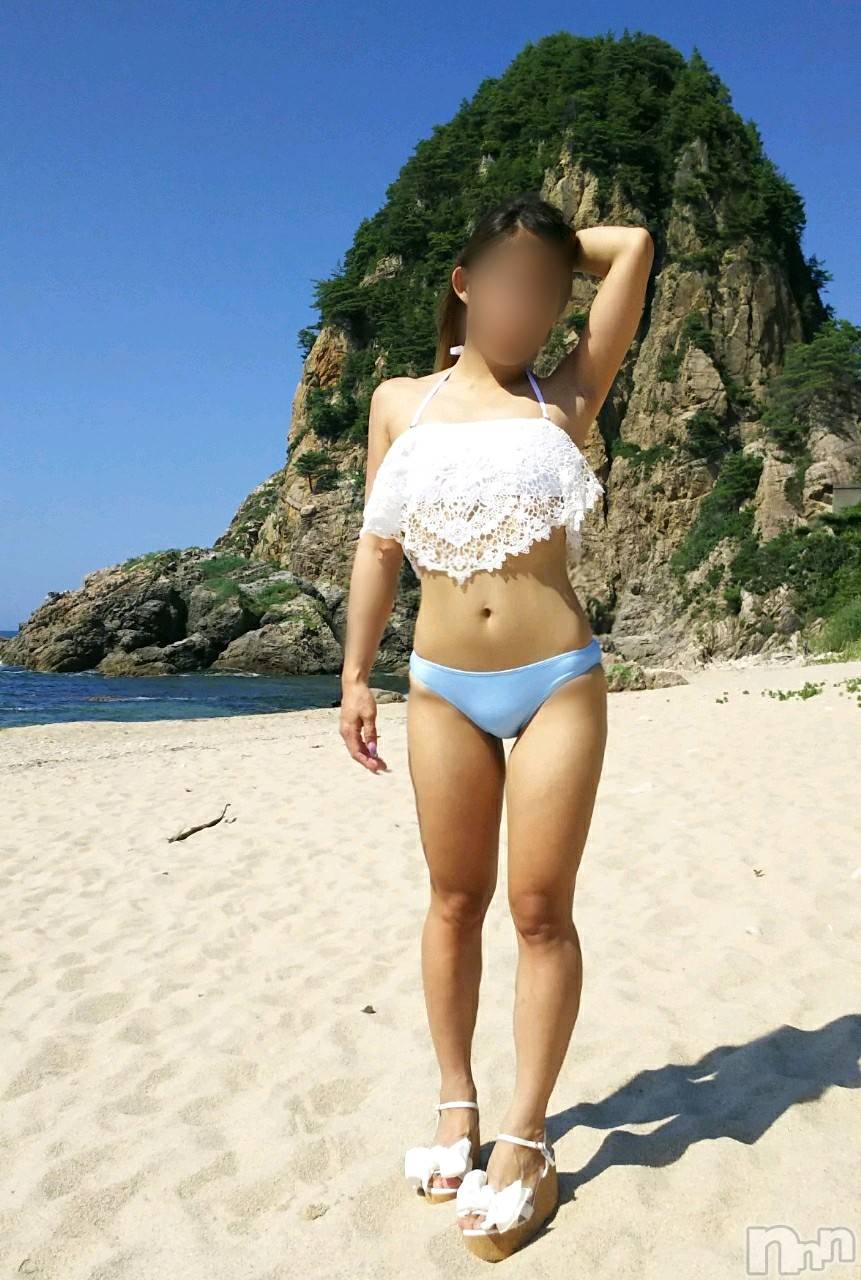 新潟デリヘルBIANCA～主人の知らない私～新潟店(ビアンカニイガタテン)宮野　りさ(32)の2019年8月1日写メブログ「海行ってきた♡︎」