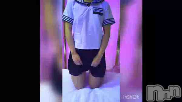 宮野　りさの動画 スカートの中は