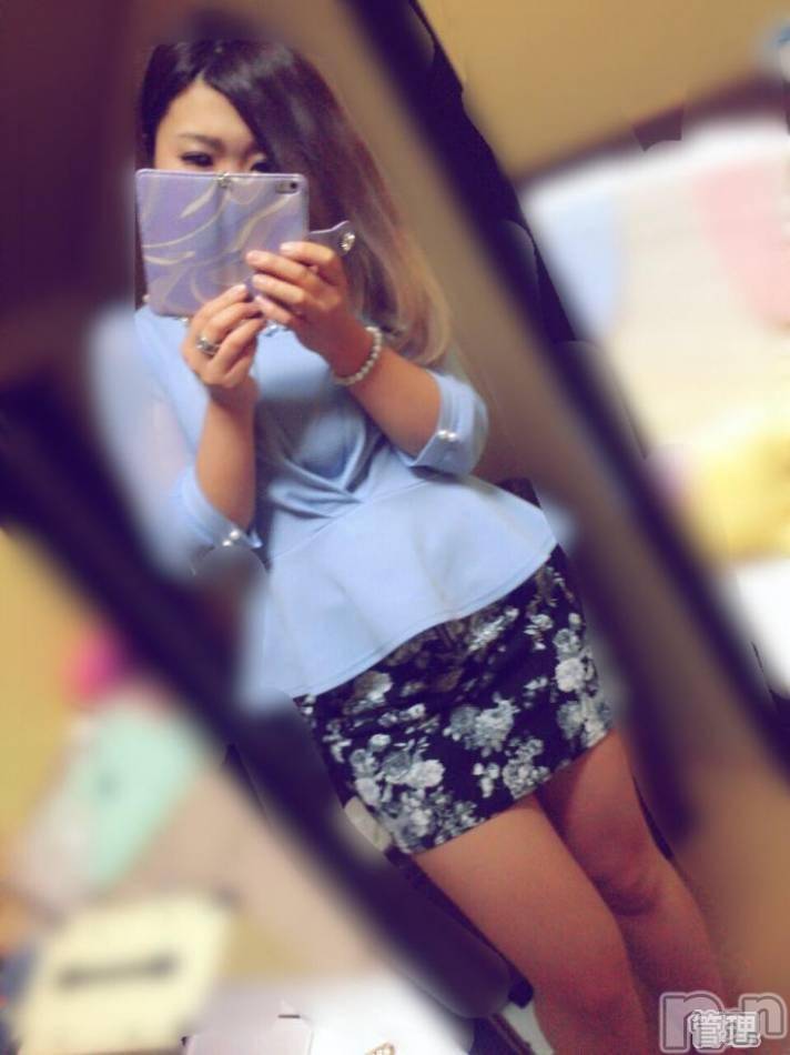 三条デリヘル(ブルームーン)の2016年6月19日お店速報「あかりはノーパン出勤がやみつきに。。。」