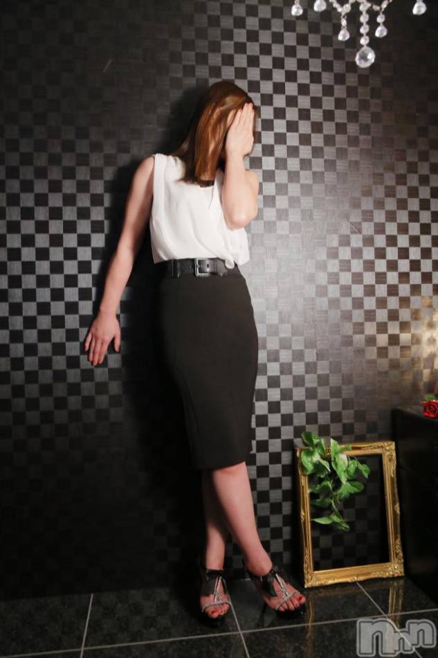 三条デリヘル(ブルームーン)の2017年5月6日お店速報「ずぶ濡れのレイニーガールご存知ですか|дﾟ)？？」