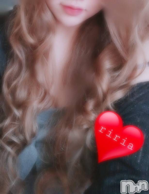 三条デリヘル(ブルームーン)の2019年6月17日お店速報「りりあちゃん♡さきちゃん♡出勤です！！お電話お待ちしております！」