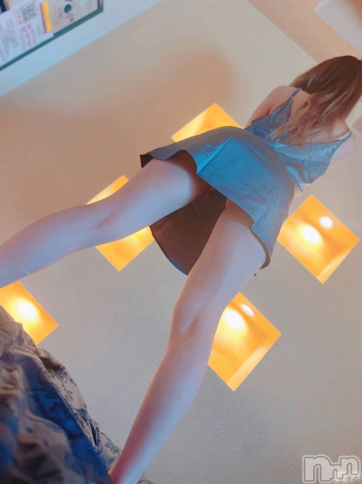 三条デリヘル(ブルームーン)の2024年9月18日お店速報「事前予約受付中」