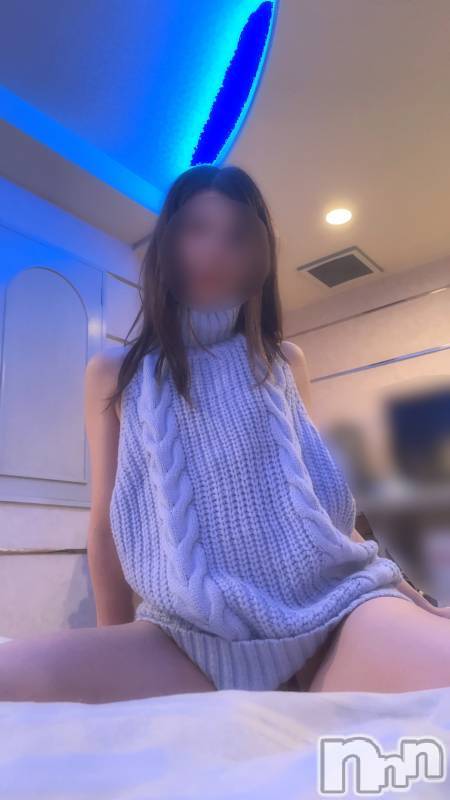 三条デリヘル(ブルームーン)の2024年11月27日お店速報「おとはちゃん14時～さくらちゃん14時～ご案内可能です」