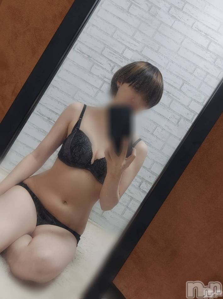 三条デリヘル(ブルームーン)の2025年11月5日お店速報「みうちゃん事前予約受付中」