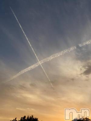 長野デリヘル 恋のリフレイン(コイノリフレイン) はるか(39)の10月10日写メブログ「秋の空(｡vωv｡｀)」