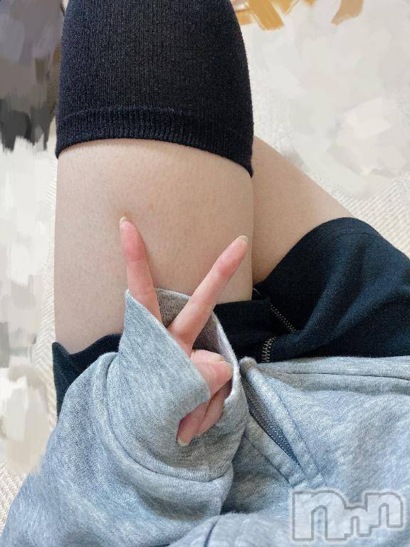 新潟デリヘル人妻不倫処　桃屋　新潟店(ヒトヅマフリンドコロモモヤ)りえ奉仕系素人妻(30)の2026年4月21日写メブログ「出勤～」