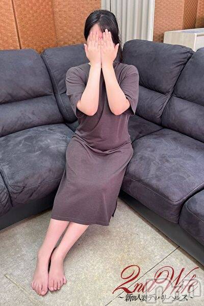 新潟デリヘル(セカンドワイフ)の2026年4月11日お店速報「◇約７ヶ月ぶりの出勤『もも奥様』色白で可愛いルックス☆おススメです！◇」