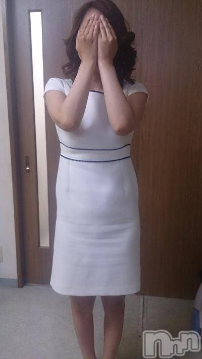 新潟人妻デリヘル(セカンドワイフ)の2017年7月20日お店速報「本日体験入店中♪あけみ奥様、Ｄカップで素敵な女性です」