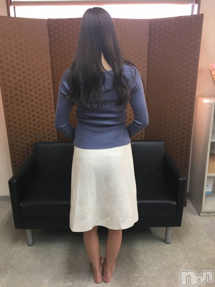 新潟人妻デリヘル(セカンドワイフ)の2020年4月17日お店速報「◆新人・人気奥様と即尺・電マ・バイブ等無料ＯＰ付70分11000円～◆」