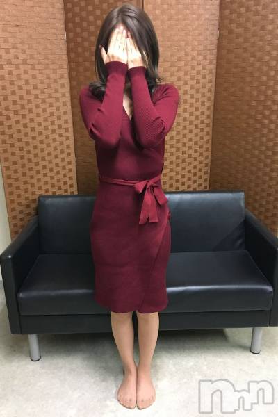 新潟人妻デリヘル(セカンドワイフ)の2021年5月11日お店速報「◇お昼から欲求不満な人妻と...昼割開催中！指名料無料+無料ＯＰ付き◇」
