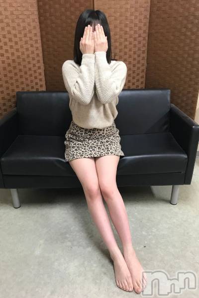 新潟人妻デリヘル(セカンドワイフ)の2022年10月27日お店速報「◇お昼から欲求不満な人妻と...昼割開催中！指名料無料+無料ＯＰ付き◇」