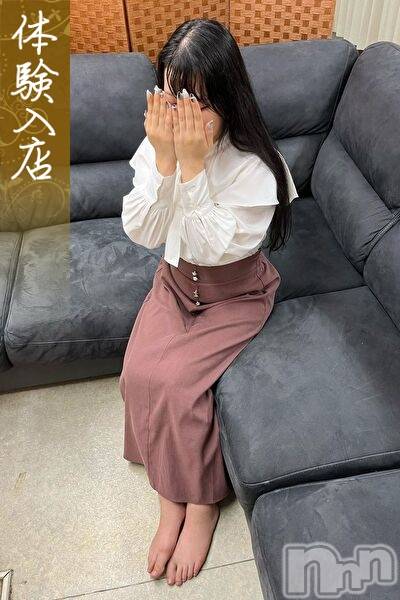 新潟人妻デリヘル(セカンドワイフ)の2023年8月22日お店速報「◆新人・人気奥様と即尺・電マ・バイブ等無料ＯＰ付70分11000円～◆」