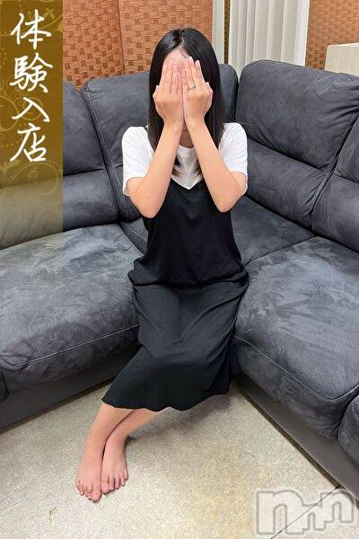 新潟人妻デリヘル(セカンドワイフ)の2023年10月4日お店速報「◇お昼から欲求不満な人妻と...昼割開催中！指名料無料+無料ＯＰ付き◇」