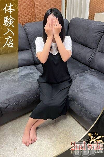新潟人妻デリヘル(セカンドワイフ)の2023年12月8日お店速報「◇お昼から欲求不満な人妻と...昼割開催中！指名料無料+無料ＯＰ付き◇」