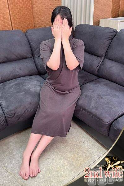 新潟人妻デリヘル(セカンドワイフ)の2024年3月12日お店速報「◇お昼から欲求不満な人妻と...昼割開催中！指名料無料+無料ＯＰ付き◇」