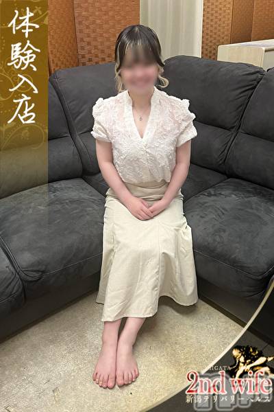 新潟人妻デリヘル(セカンドワイフ)の2024年5月18日お店速報「◆新人・人気奥様と即尺・電マ・バイブ等無料ＯＰ付70分11000円～◆」