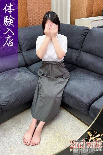 新潟人妻デリヘル(セカンドワイフ)の2024年8月25日お店速報「◇お昼から欲求不満な人妻と...昼割開催中！指名料無料+無料ＯＰ付き◇」