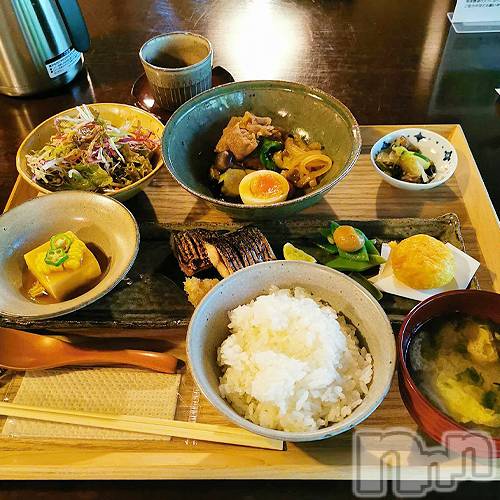 松本発SM(コインダムール)の2022年7月21日お店速報「今日はお休み。『和ダイニングしらかわ』へGO！」