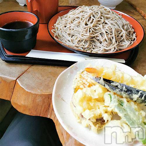 松本発SM(コインダムール)の2023年5月19日お店速報「今日はお休み。平田の蕎麦屋『白山』で。」