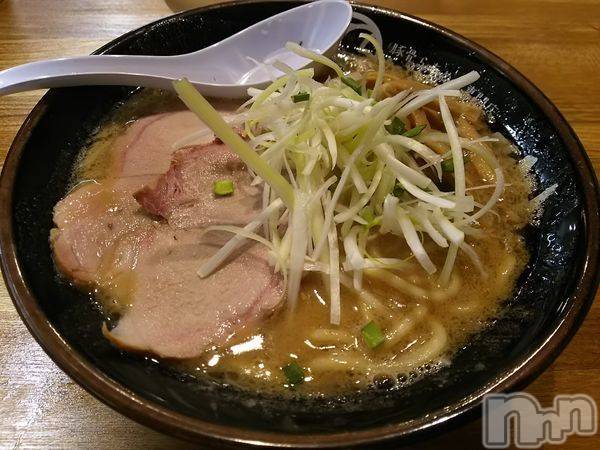 新人お姉さんも体験入店で～す♪今日はラーメンZUN